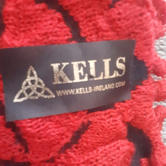 Irish Celtic Knot Scarf- Red/ Black- Kells Brand - Picture 7 of 7